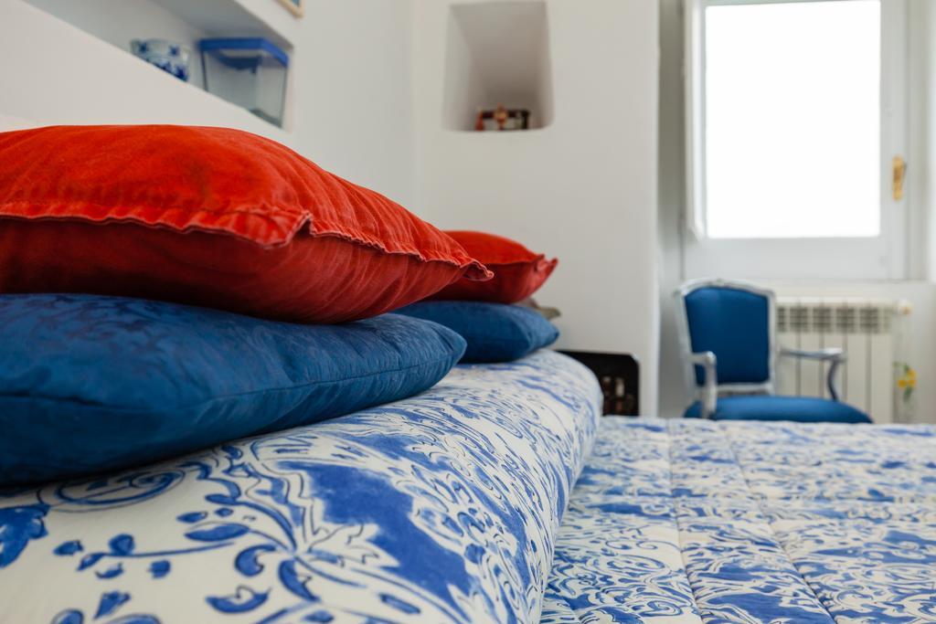 Casita Pedamentina - Bh 56 * Naples