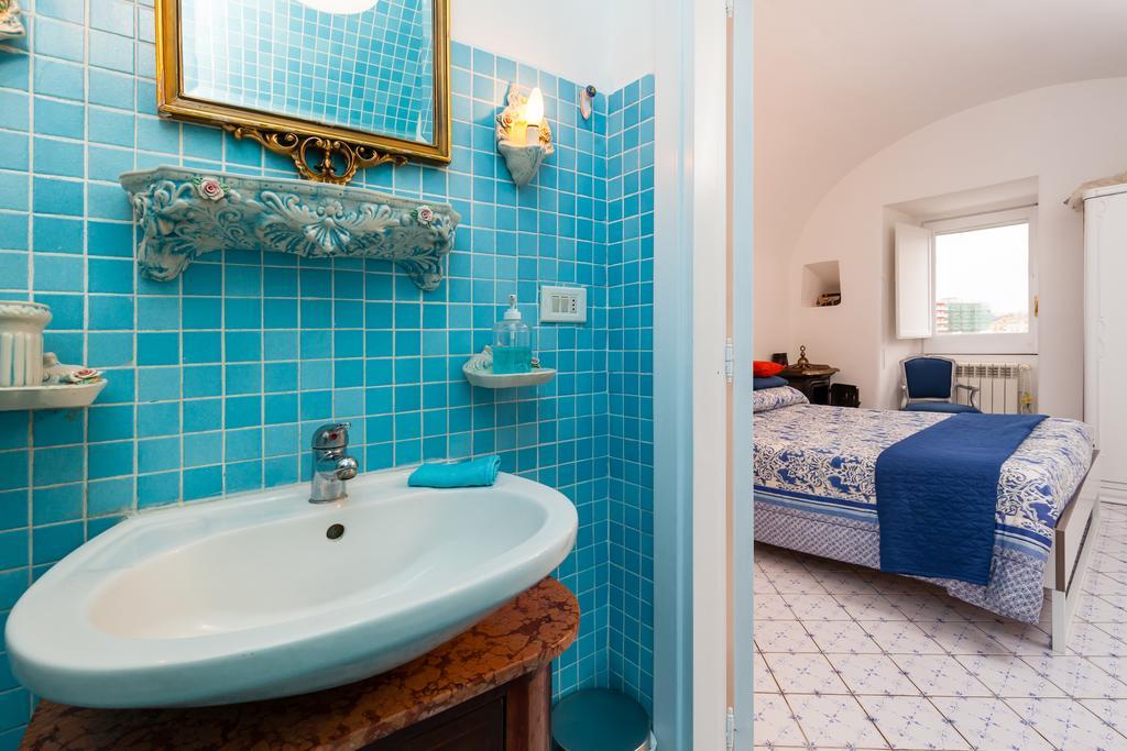 Casita Pedamentina - Bh 56 * Naples